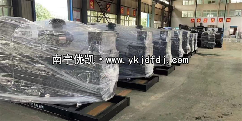 2022年7月28日，多臺(tái)上柴發(fā)電機(jī)組發(fā)貨某高速公路服務(wù)區(qū)