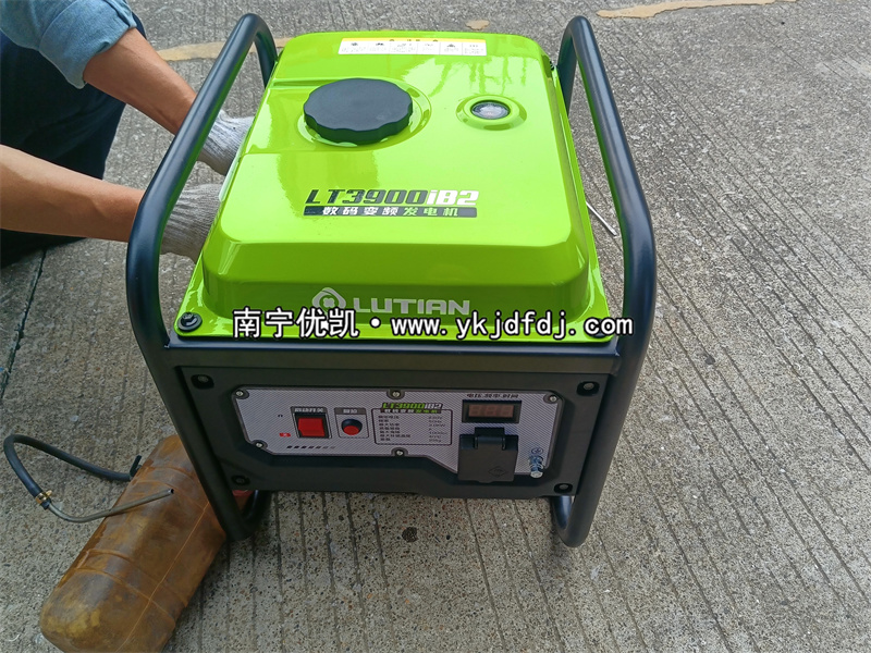 2024年11月4日，3kw汽油變頻發(fā)電機(jī)試機(jī)發(fā)貨南寧周邊