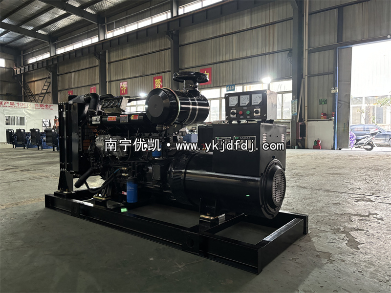 2025年3月13日，120kw濰坊雷納柴油發(fā)電機(jī)組裝車發(fā)貨